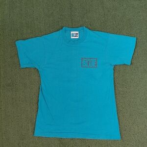 VINTAGE Ocean Blue Volleyball T Shirt Size Medium